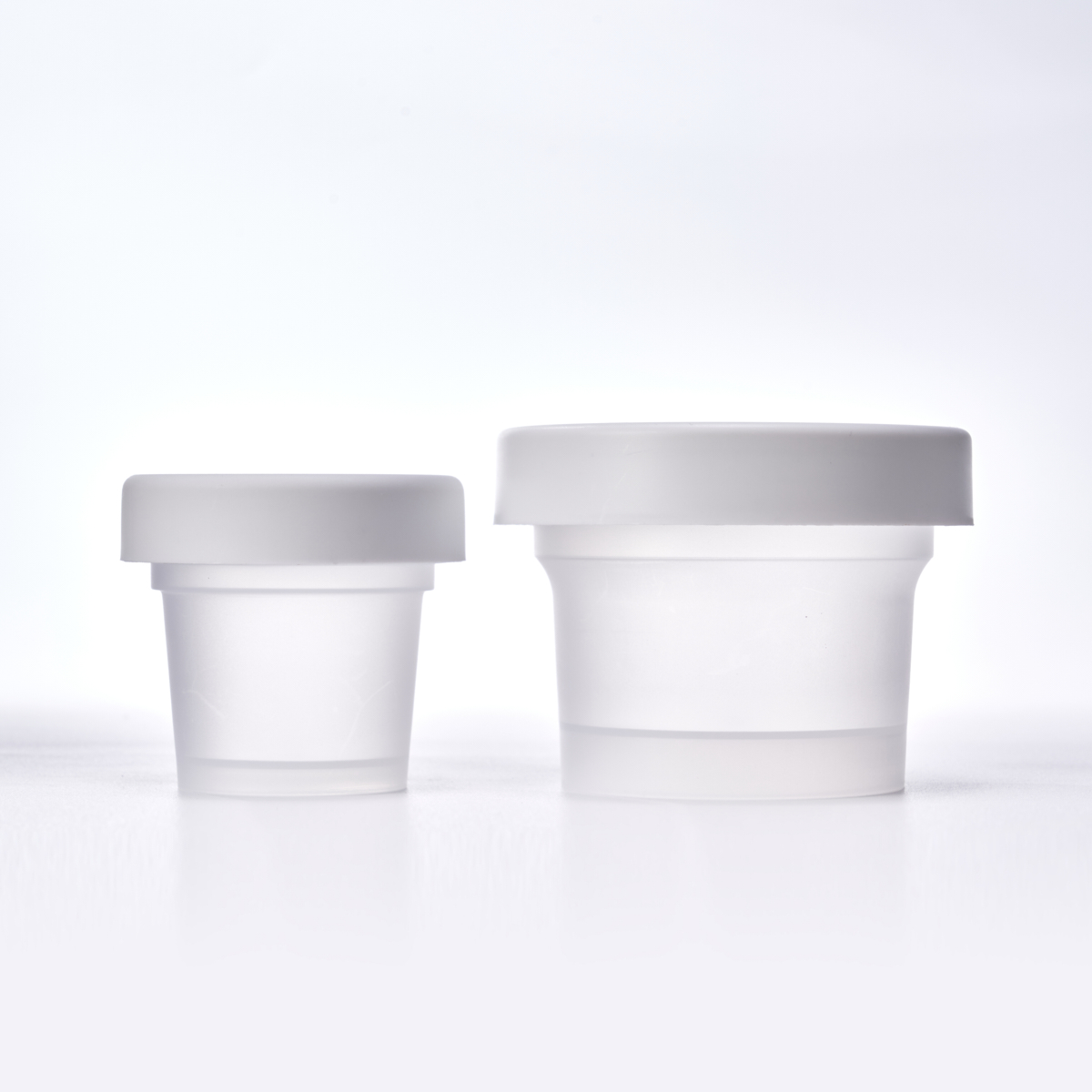 cosmetic plastic jar